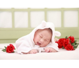 五行缺水100分男孩名字，男宝宝好听的名字