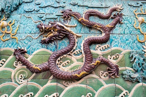 2024年属龙本命年吉祥物，属龙的本命年值太岁佩戴什么最好