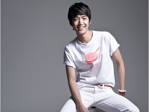 水瓶男对一个人有好感的表现 起名网