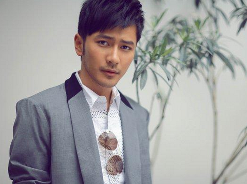 水瓶男对你有好感的表现 起名网