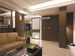 大门正对窗户如何化解