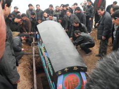 周公解梦梦见下葬是什么意思