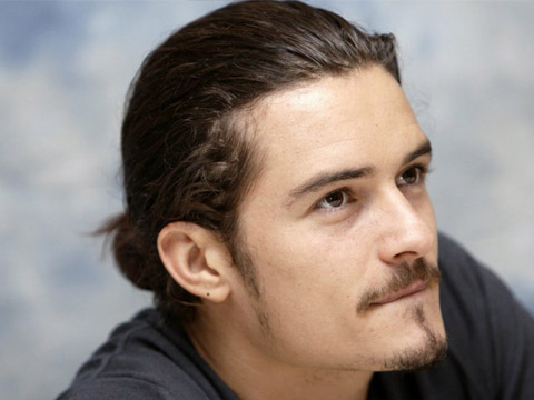 痣的位置与命运 男人耳朵上有痣代表什么寓意 起名网