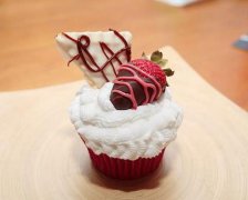 己土生于丑月如何取用神