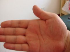 女人手相事业线分叉