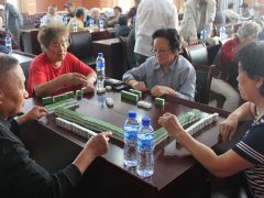 打麻将坐什么位置才会赢钱