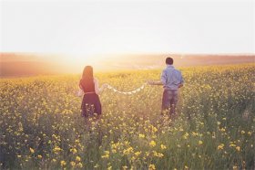 属狗女离不开什么男人，属狗女最迷恋的男人性格