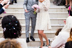 2022年属鸡会离婚吗，2022年属鸡婚姻运势如何