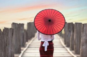 2022年烂桃花必纠缠的生肖，哪些属相犯桃花