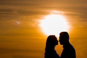 2000属龙的本命年结婚好么，本命年结婚要注意什么